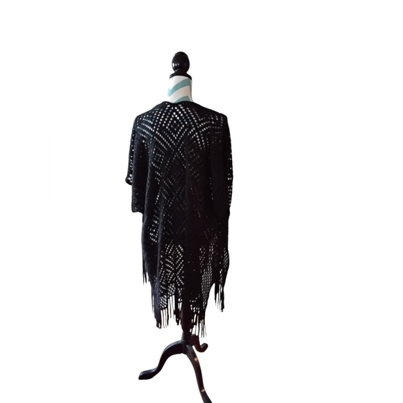 Shawl - Picture 2 of 4